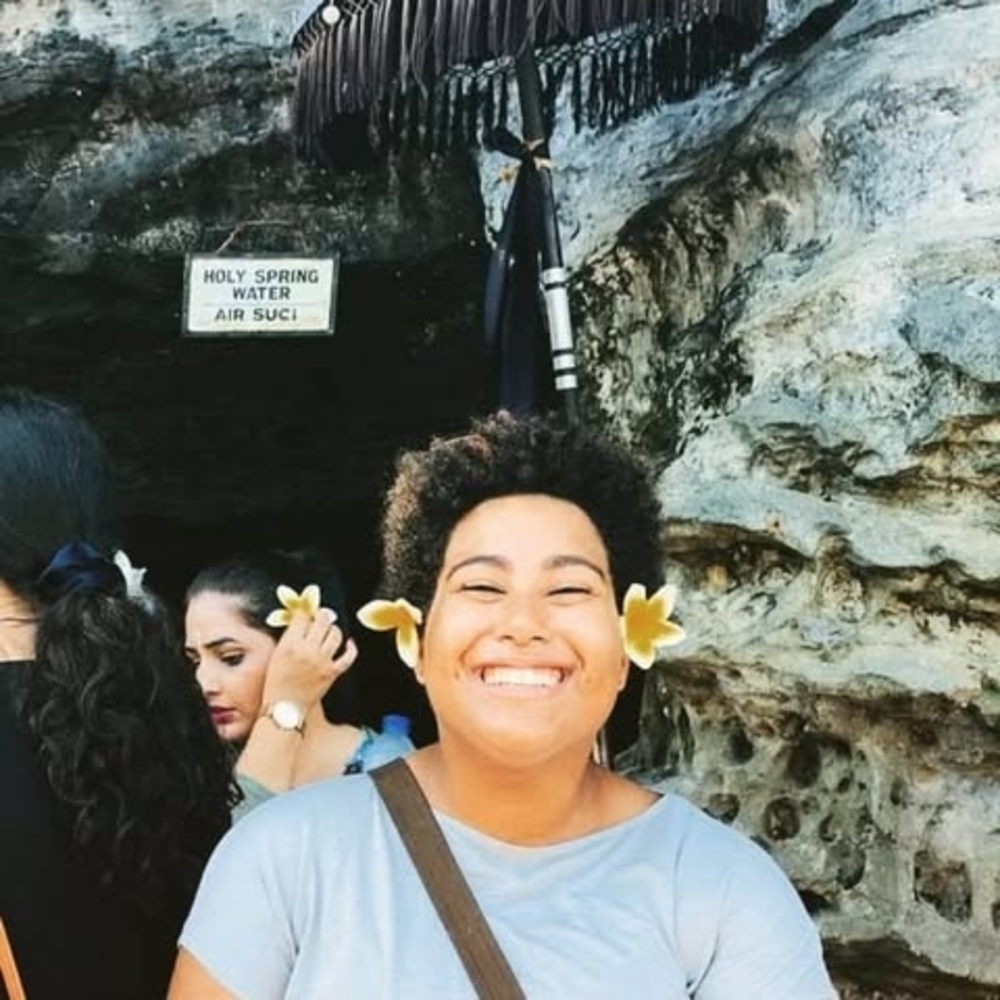 Meet your Posher, Gaby